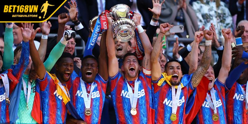 NET88 Tài Trợ Crystal Palace - Sứ Mệnh Đưa Đội Bóng Đến Đỉnh Cao Giải Đấu 4 Crystal Palace và mục tiêu lọt vào top 6